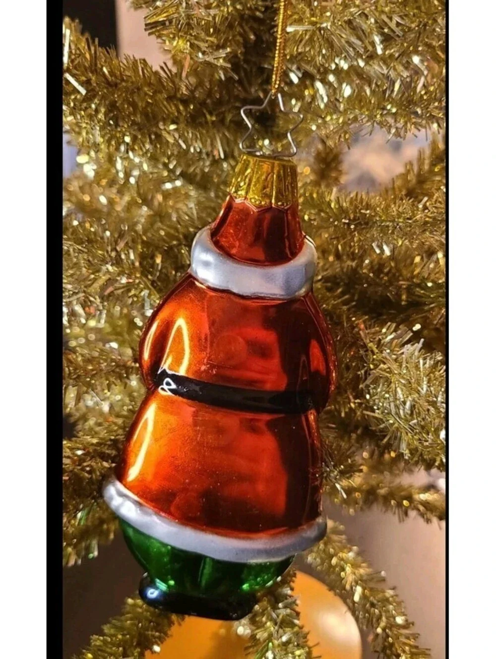 Adorable Glass Santa Christmas ornament. Gift Star